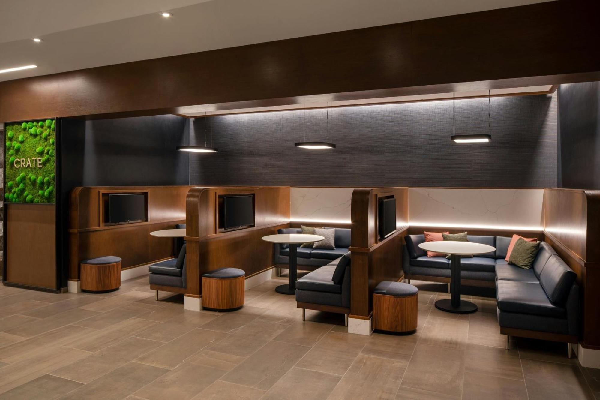 Courtyard By Marriott Fresno Clovis Hotel Exterior foto