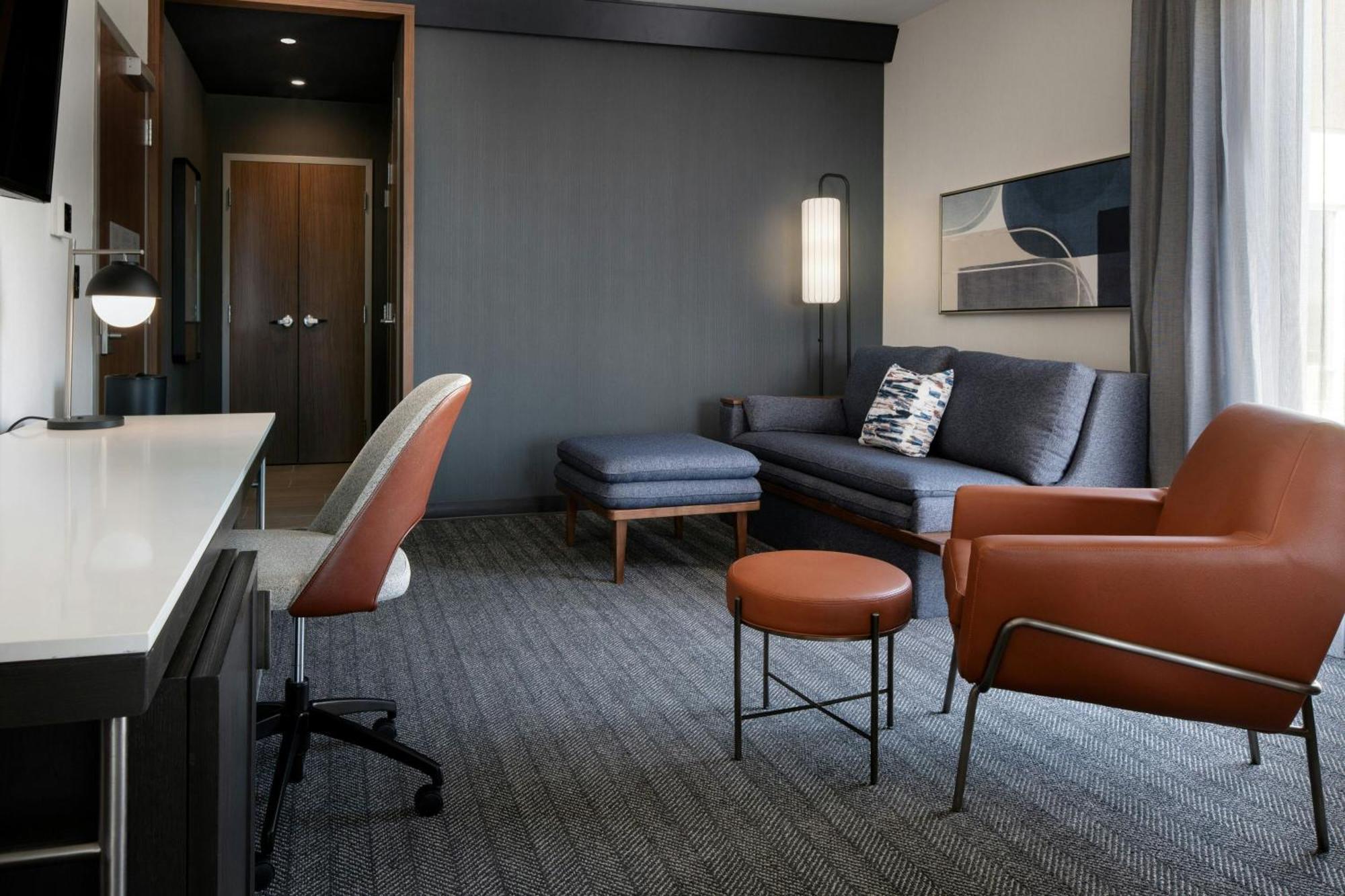 Courtyard By Marriott Fresno Clovis Hotel Exterior foto
